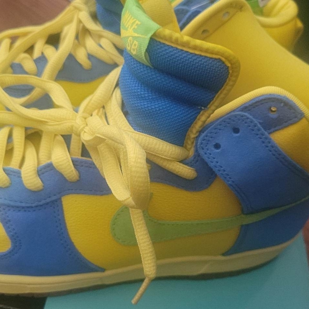Authentic Marge Simpson Deadstock SB High Dunks